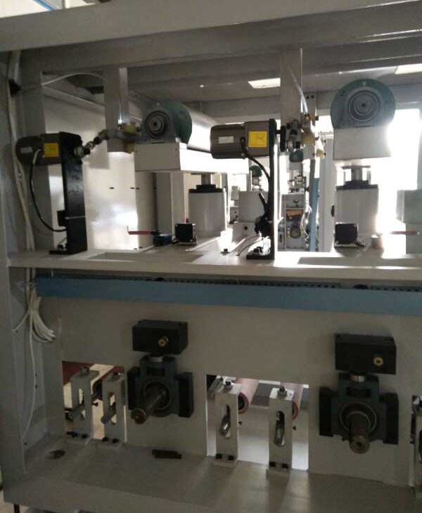  上浮砂光機(jī)