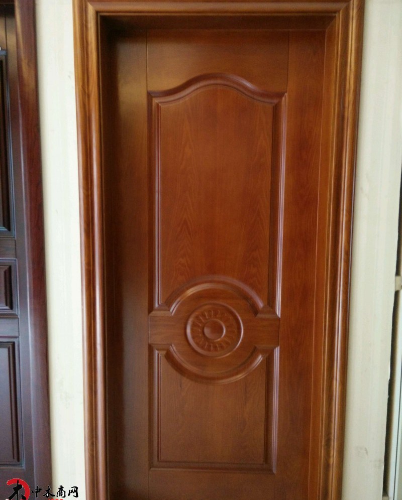 實(shí)木門(mén)