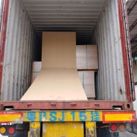 廠家直銷高密度進(jìn)口澳松板